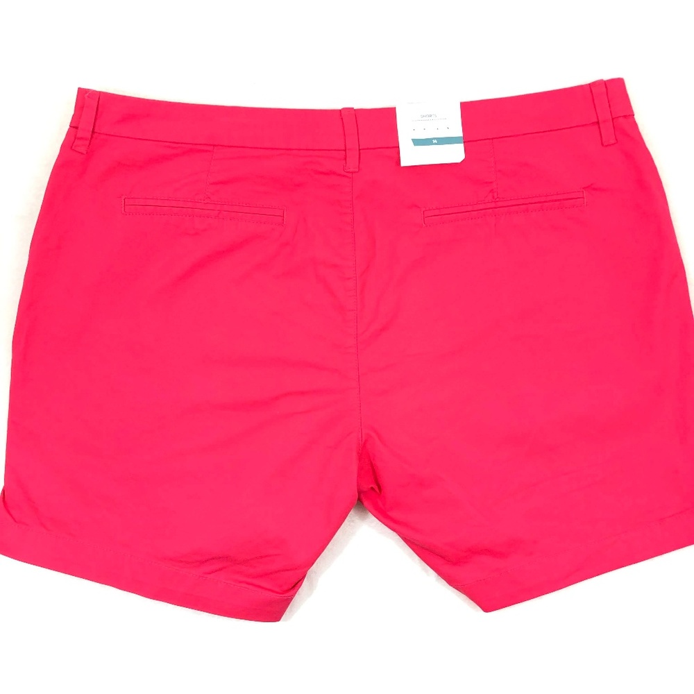NWT Old Navy Pink Mid-Length Shorts - Picture 2 of 3